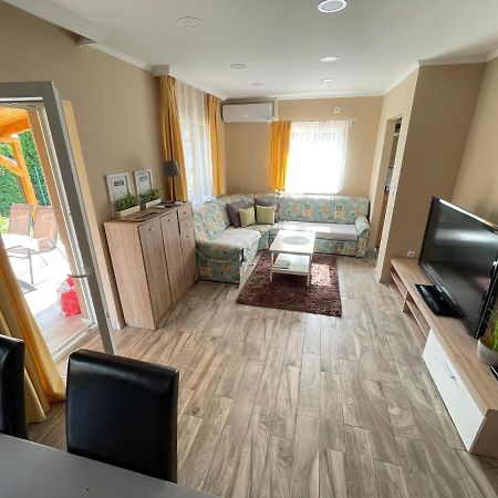 Lilla Apartman Балатонкерестур Экстерьер фото